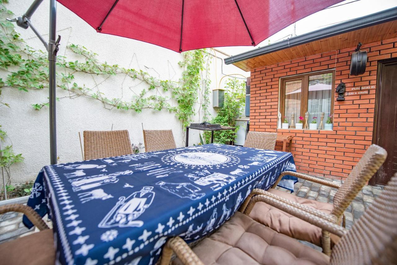 Garden House * 第比利斯